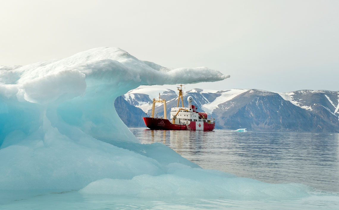 Polar Prince through Iceburg